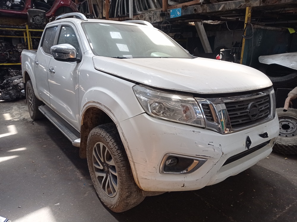 Nissan NP 300 2015 - 1 REPUESTO USADO/USADA EN DESARME